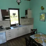 Orla Izba Сasa de vacaciones Kluki (Pomerania)