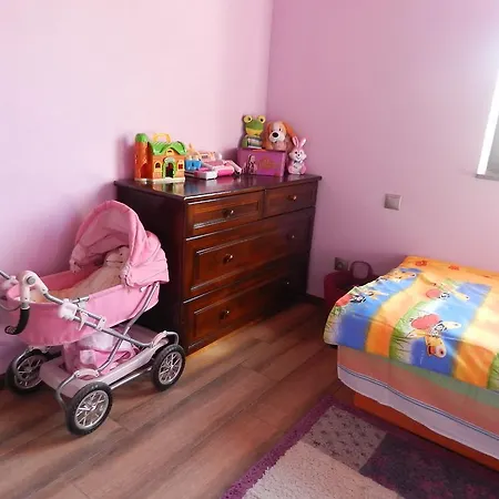 Orla Izba Nyaraló *